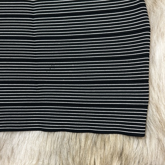 BCBGMAXAZRIA Black & White Stripped Bandage Mini Skirt, Medium - Picture 13 of 14